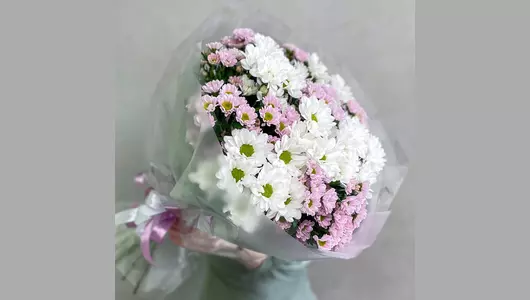 Букет Хризантема и&nbsp;розовые сантини FMART by flowwow