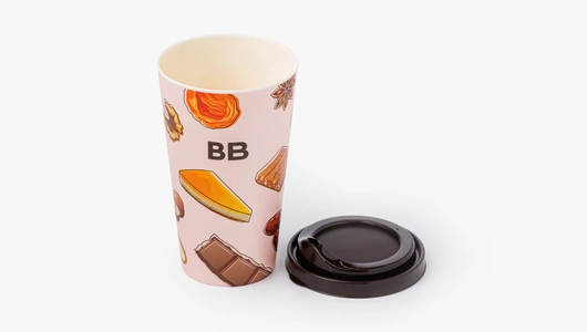 Стакан с&nbsp;крышкой и&nbsp;декором, 550 мл