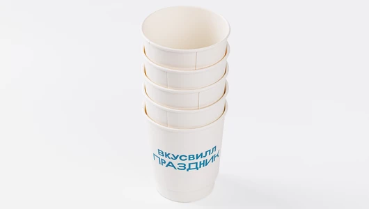 Комплект бумажных стаканов Праздник 5 шт
