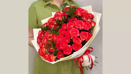 Букет Яркие кустовые розы FMART by flowwow