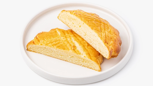 Коржик молочный