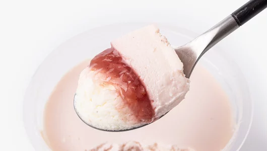 Запеканка творожная клубника-базилик с&nbsp;клубничной матчей