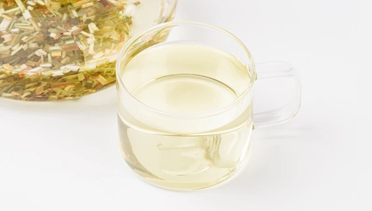 Чайный напиток в банке "Лемонграсс"