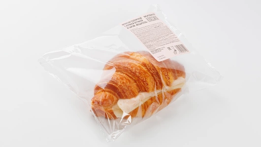 Круассан пшеничный с&nbsp;куриной ветчиной и&nbsp;сыром "Моцарелла"