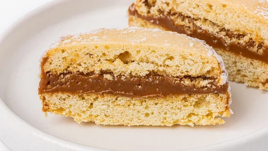 Пирожное-сэндвич "Альфахор", кафе