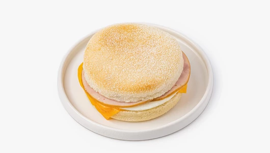 Вкусмаффин с&nbsp;ветчиной, сыром и&nbsp;яйцом