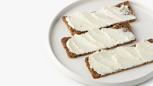 Сыр творожный с&nbsp;авокадо и&nbsp;вялеными томатами, 140 г