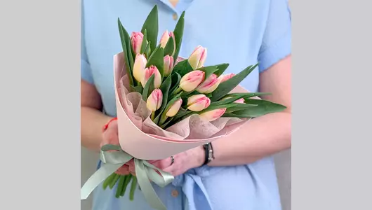 Букет 15 розовых тюльпанов FMART by flowwow