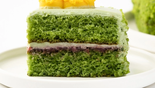 Торт “Праздник марта” фисташковый с&nbsp;малиной