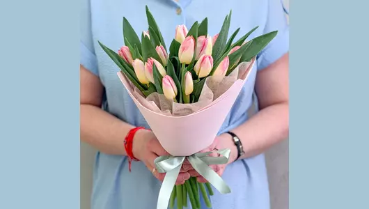 Букет 15 розовых тюльпанов FMART by flowwow