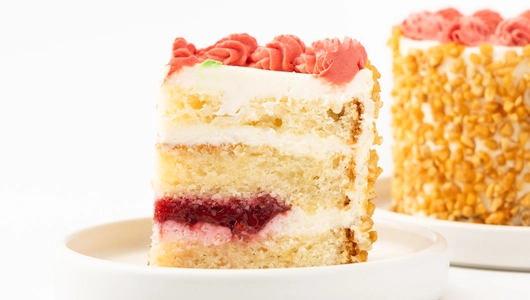 Торт бенто "Люблю" клубника-малина