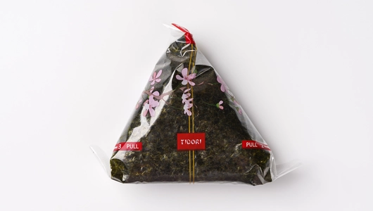 Онигири "Крабовый салат"