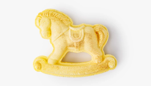 Бомбочка для ванны "Лошадка" с ароматом груши и карамели