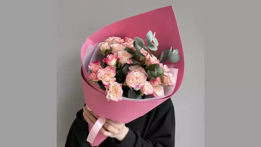 Букет кустовые розы 7 FMART by flowwow