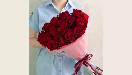 Букет 15 красных роз Premium FMART by flowwow