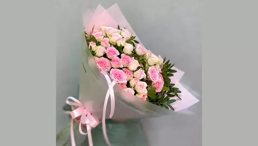 Букет Розовые кустовые розы FMART by flowwow