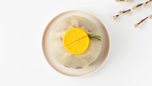 Кулич "Маковый" с&nbsp;лимонным курдом и&nbsp;шок.декором