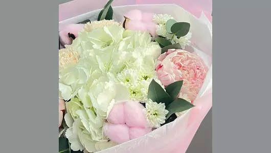 Пионы и&nbsp;гортензия в&nbsp;букете «Розовая мечта» FMART by flowwow