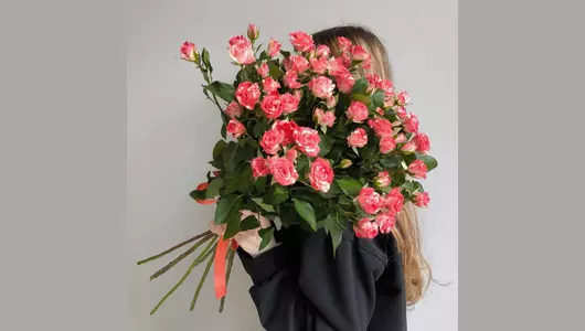 Монобукет Кустовые розы 9 FMART by flowwow