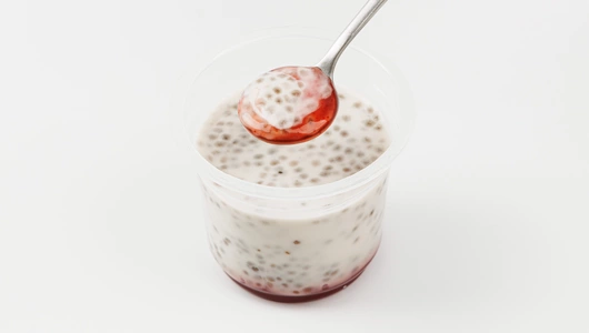 Десерт кокосовый с семенами чиа "Малина-лайм" Десерт кокосовый с семенами чиа "Малина-лайм"