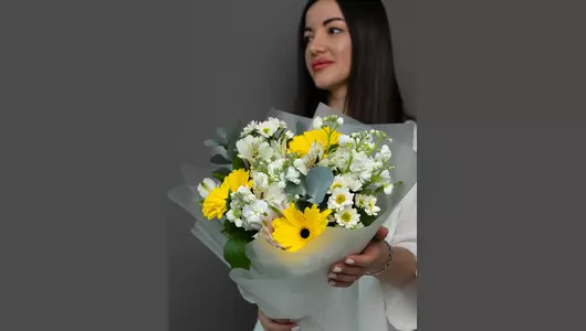 Дизайнерский букет из&nbsp;гербер и&nbsp;маттиолы