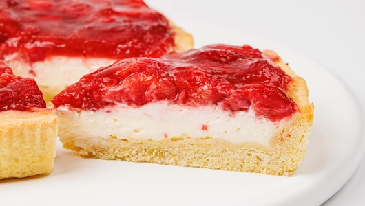 Тарт "Клубничный" с сырным кремом, 730 г.