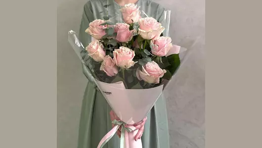 Букет Розовые розы Premium с&nbsp;эвкалиптом FMART by flowwow