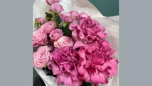 Розовый закат букет с&nbsp;пионовидными розами FMART by flowwow