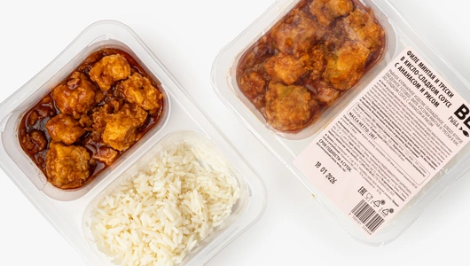 Филе минтая и&nbsp;трески в&nbsp;кисло-сладком соусе с&nbsp;ананасом и&nbsp;рисом