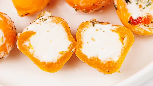 Антипасти желтый перчик с мягким сыром 260 г Антипасти желтый перчик с мягким сыром 260 г