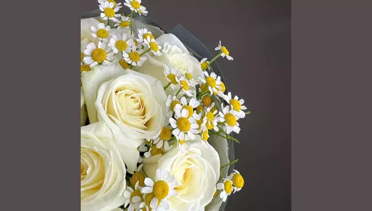 Дуо розы и&nbsp;ромашка FMART by flowwow