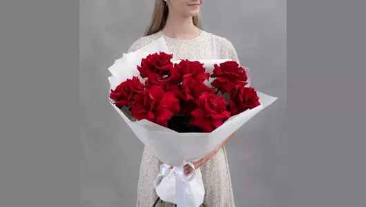 Букет из&nbsp;9 бордовых, францухских роз FMART by flowwow