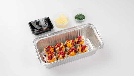 Гурман ролл с&nbsp;креветкой и&nbsp;малиной запеченный