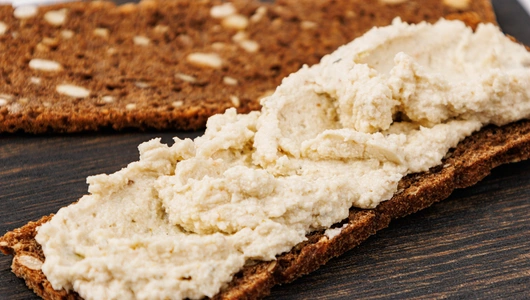 Хумус с перчиком халапеньо