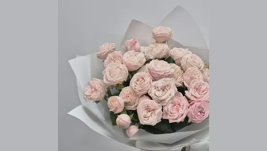 Букет кустовых роз "Нежный сон" FMART by flowwow