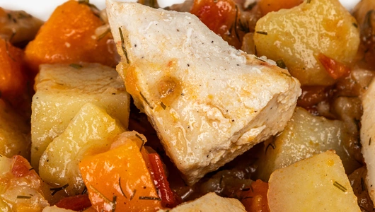 Жаркое из куриного филе с картофелем "По-домашнему"