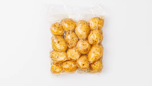 Картофель отварной в мундире с чесноком и розмарином