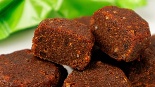 Конфеты с фруктовым корпусом "Лакомый десерт"