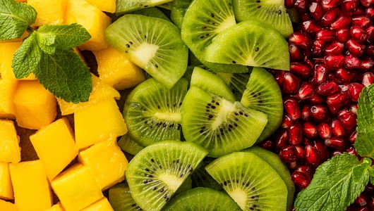 Фруктовый микс (манго, киви, гранат)