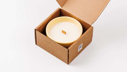 Свеча соевая в керамической чаше. Запах "Мед и Слива"