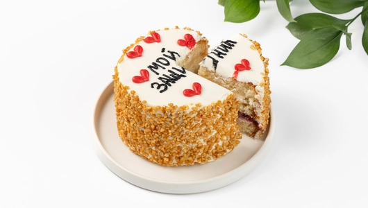 Торт бенто “Мой защитник” клубничный