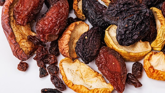 Смесь компотная из сушеных фруктов и ягод "Сливовый компот с яблоками и виноградом" Смесь компотная из сушеных фруктов и ягод "Сливовый компот с яблоками и виноградом"