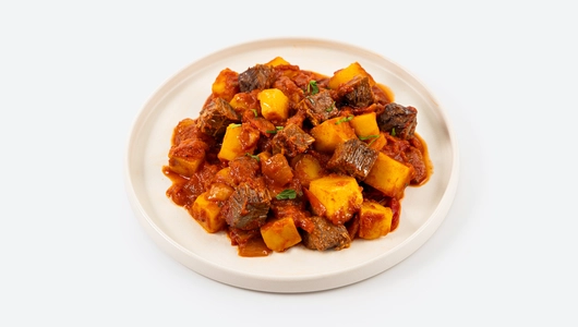 Гуляш по-венгерски из скёрт-стейка