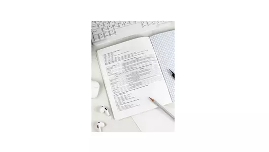 Тетрадь общая Феникс+ предметная Селфи Биология A5 48 листов в клетку на скрепке