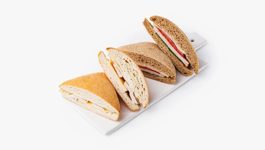 Ассорти мини-чиабатт курица, омлет, сыр + куриная ветчина, сыр Ассорти мини-чиабатт курица, омлет, сыр + куриная ветчина, сыр