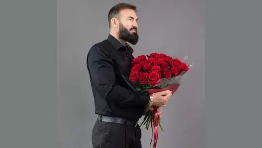 Букет из&nbsp;25 Красных роз (55см)