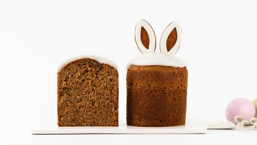 Кулич "Морковный заяц"