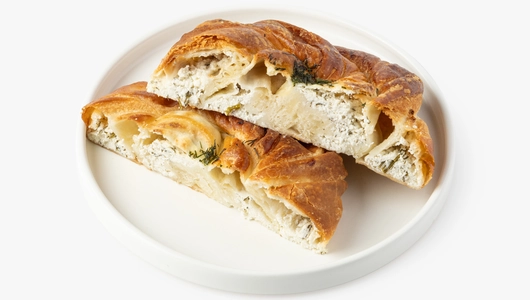 Вертута с&nbsp;творогом и&nbsp;зеленью