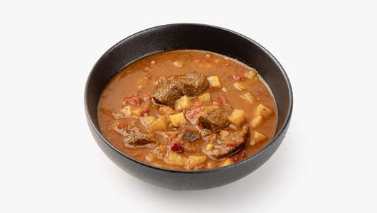 Суп гуляш с говядиной