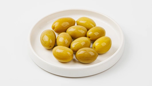 Оливки зеленые с косточкой Оливки зеленые с косточкой